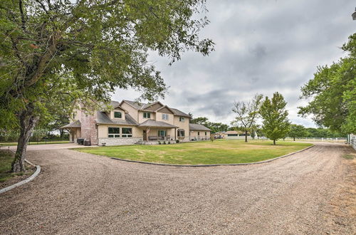 Foto 42 - Massive Peck Home w/ Woods & Creek to Explore