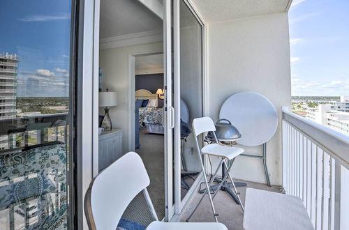 Photo 10 - Vacation Vibe Condo: 11th-floor Ocean Views