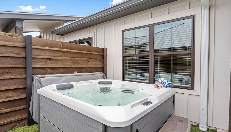 Photo 1 - Eagles Nest-hottub-5 min to Downtown