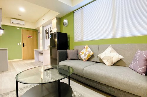 Photo 17 - Best Homey 2Br At Meikarta Apartment