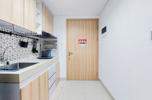 Foto 9 - Comfort 1Br Without Living Room Bintaro Embarcadero Apartment