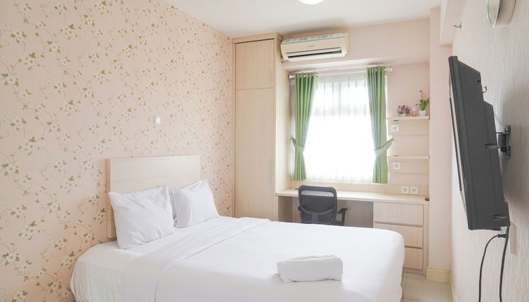 Photo 1 - Good Deal 1Br Green Pramuka City Near Mall Apartment