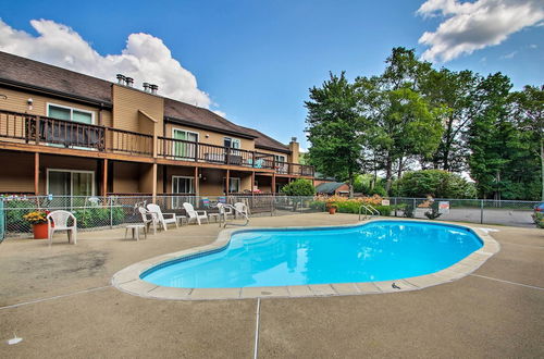 Foto 17 - Lincoln Condo w/ Pool Access - 6 Mi to Loon Mtn