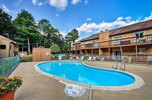 Foto 10 - Lincoln Condo w/ Pool Access - 6 Mi to Loon Mtn