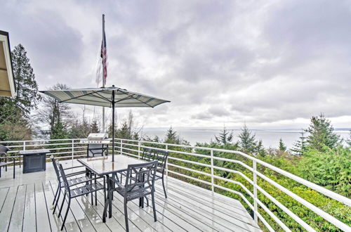 Photo 14 - Unique Port Ludlow Home w/ 3 Decks & Hot Tub