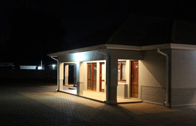 A Pristine B B Located in the Peaceful Suburb of Belvedere Harare - 2007 - Photo 7