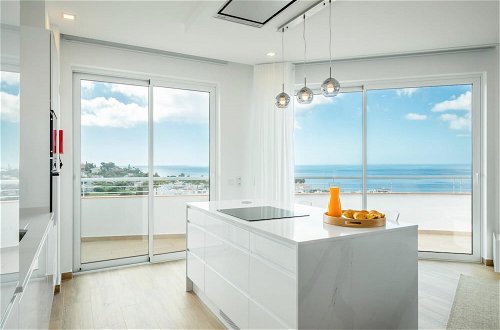 Photo 2 - Blue Beach Ocean View - Porto de M s by Ideal Homes