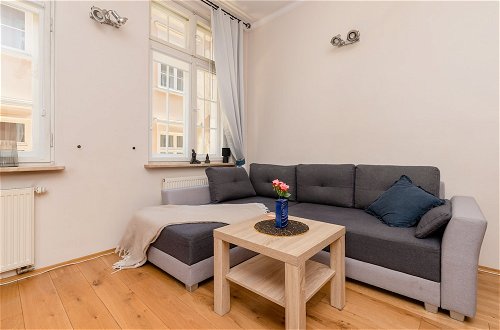 Photo 2 - Gdańsk Old Town Apartment by Renters