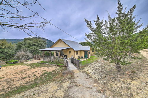 Photo 13 - Cozy Medina Cottages w/ Patio & Mountain Views