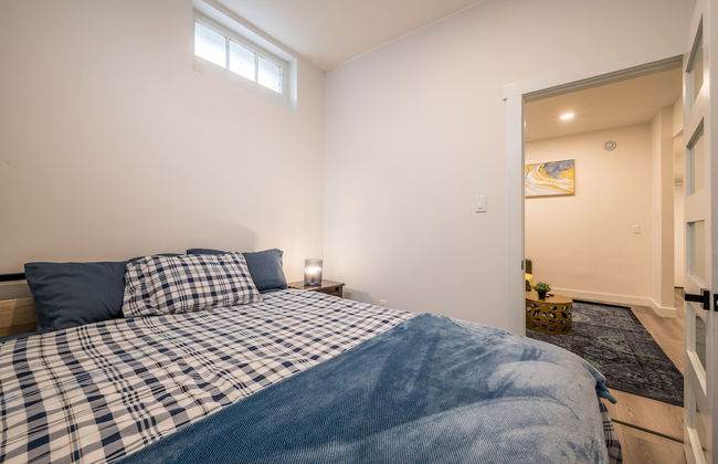 Spacious Newly Renovated 1 Bedroom Suite - Foto 5