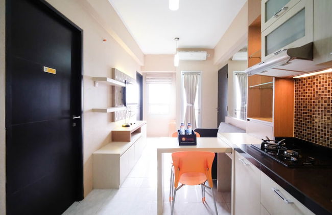 Homey And Tidy 2Br At Puri Mas Apartment - Photo 6