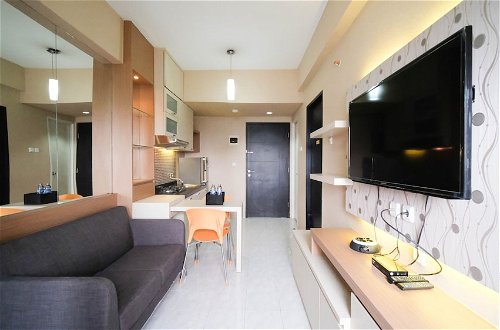Photo 10 - Homey And Tidy 2Br At Puri Mas Apartment