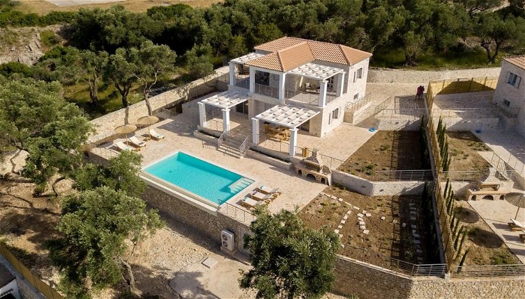 Foto 1 - Tania Villa - Elegant 4 BR Villa With Private Pool