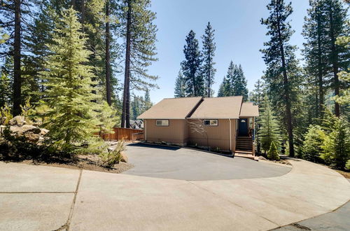 Photo 12 - Updated Lake Almanor Retreat w/ Dock Access