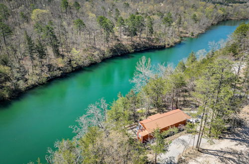 Photo 12 - Cliffside Eureka Springs Cabin w/ Beaver Lake View