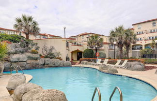 Foto 2 - North Topsail Beach Vacation Rental w/ Pool Access