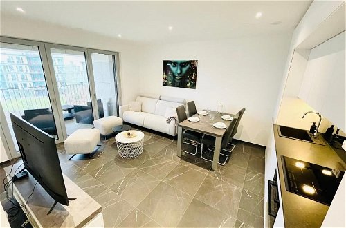 Photo 14 - Luxury Flat with Parking & Large Terrace