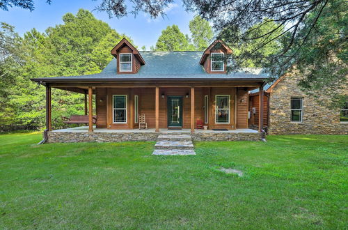 Photo 36 - Modern, Spacious Florence Retreat w/ Fire Pit