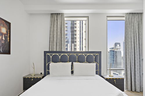 Photo 10 - WelHome - Luxury Canal-Side Apartment in Al Habtoor City