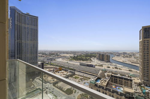 Foto 19 - WelHome - Luxury Canal-Side Apartment in Al Habtoor City