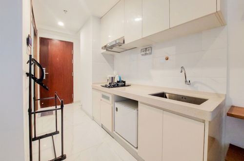 Foto 6 - Simply Look And Restful Studio Sky House Bsd Apartment