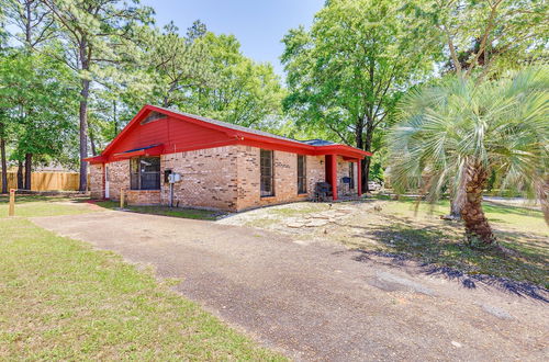 Photo 12 - Family-friendly Mobile Retreat w/ Spacious Yard