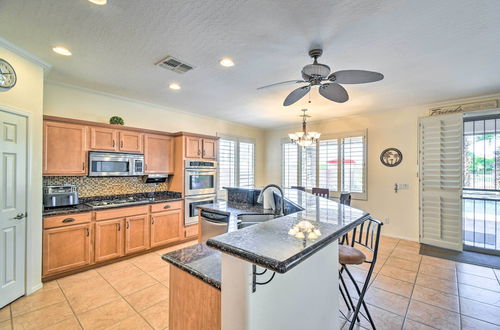 Foto 4 - Luxury Laveen Village Home w/ Games & Pool