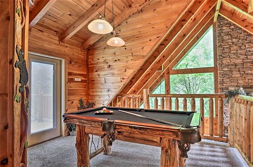 Photo 15 - Pigeon Forge Getaway w/ Covered Patio & Hot Tub