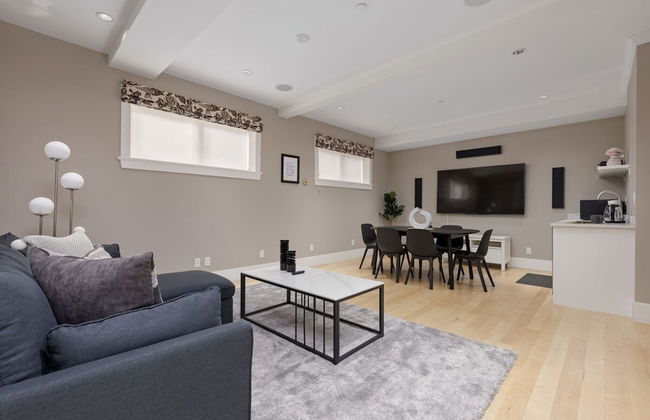 Stunning 3 Bedroom Secondary Suite N Van - Foto 8