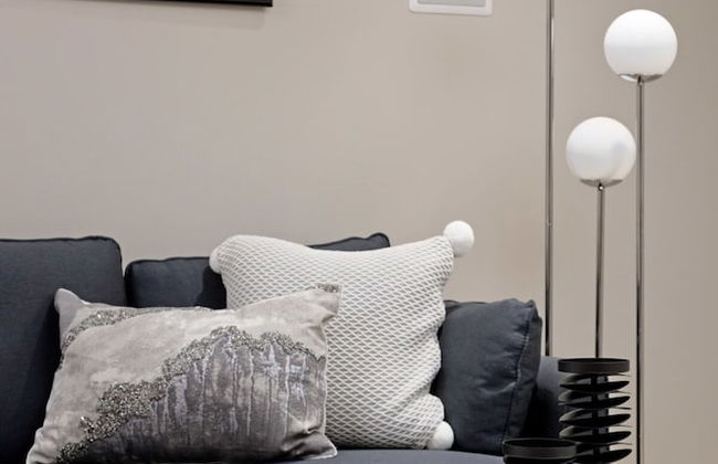 Stunning 3 Bedroom Secondary Suite N Van - Foto 19