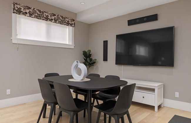 Stunning 3 Bedroom Secondary Suite N Van - Foto 12