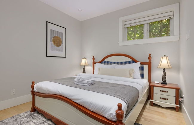 Stunning 3 Bedroom Secondary Suite N Van - Foto 43