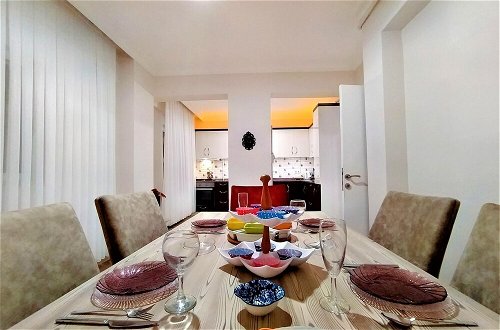 Foto 12 - Spacious and Cozy Apartment in Muratpasa Antalya