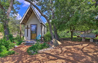 Photo 1 - Cozy Texas Retreat w/ Patio, Grill & Fire Pit