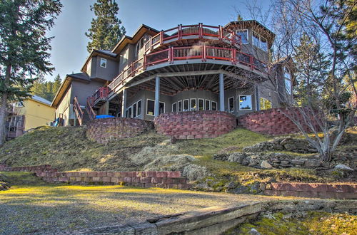 Foto 11 - Luxurious Liberty Lake Hideaway w/ Hot Tub