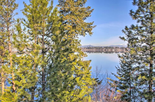 Photo 6 - Luxurious Liberty Lake Hideaway w/ Hot Tub