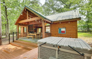 Photo 1 - 'cape Royale' Luxury Livingston Cabin w/ Hot Tub