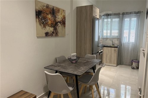 Foto 8 - Adelais in Piraeus With 1 Bedrooms and 1 Bathrooms
