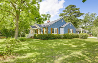 Photo 1 - Charming New Bern Cottage w/ Grill & Fire Pit