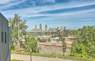Foto 3 - Central Cleveland Gem w/ Direct Skyline View