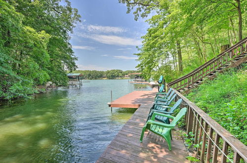 Photo 11 - Stunning Waterfront Home w/ Fireplace & Grill