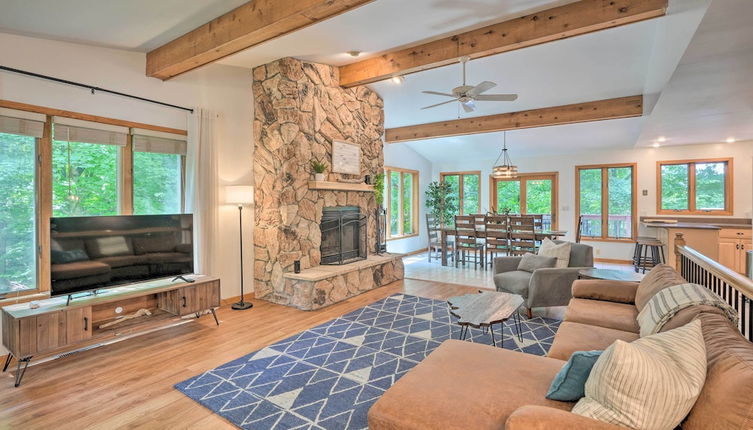 Photo 1 - Stunning Waterfront Home w/ Fireplace & Grill