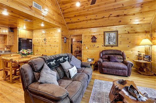 Foto 12 - Broken Bow Rental Cabin w/ Outdoor Fireplace