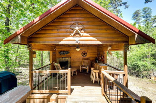 Photo 13 - Broken Bow Rental Cabin w/ Outdoor Fireplace