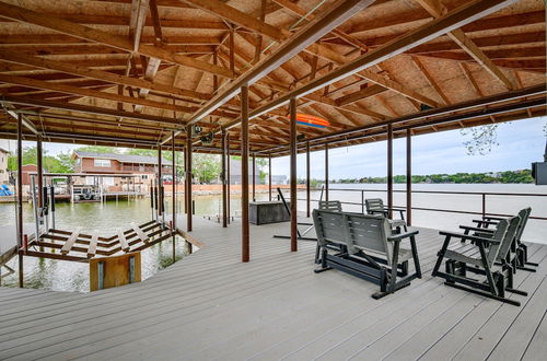 Photo 24 - Gorgeous Granbury Lake House w/ Hot Tub & Dock