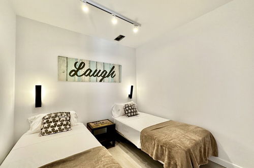 Photo 32 - Loft 18 Beach Front Marbella - EaW Homes