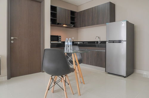 Photo 13 - Spacious And Gorgeous 1Br Ciputra International Apartment