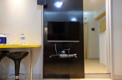 Photo 12 - Edgy 2Br Apartment At Gateway Ahmad Yani Cicadas