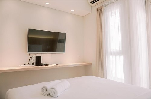 Photo 2 - Homey And Warm Studio Amazana Serpong Apartment