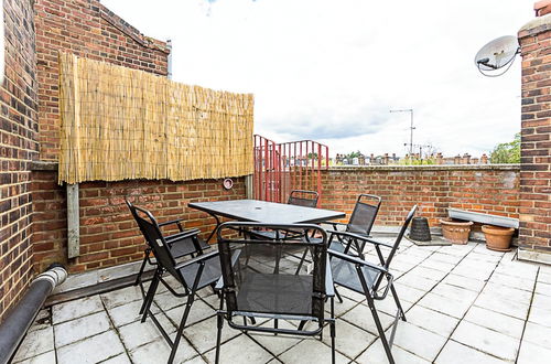 Photo 29 - Contemporary Open Plan Penthouse